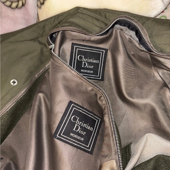 Christian Dior Olive Green Trench Coat size 46S - Picture 4 of 9